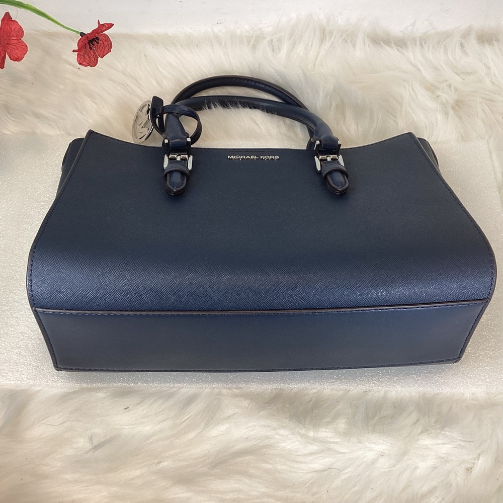MICHAEL KORS CHARLOTTE MED SAFFIANO LEATHER SATCHEL TOTE BAG BLUE - Picture 4 of 10